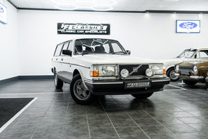 1990 Classic Volvo 240GL Estate White Superb Example