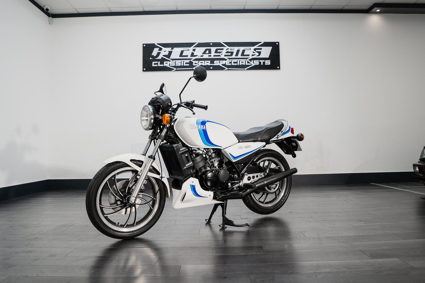 1981 YAMAHA RD250LC 2 STROKE CLASSIC MOTORCYCLE