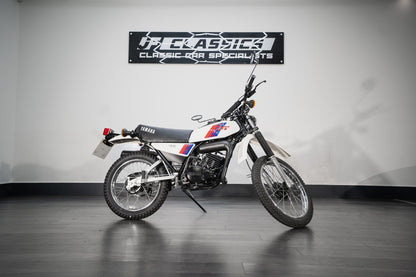 1982 YAMAHA DT175cc WHITE CLASSIC/RETRO TRIALS MOTORCYCLE
