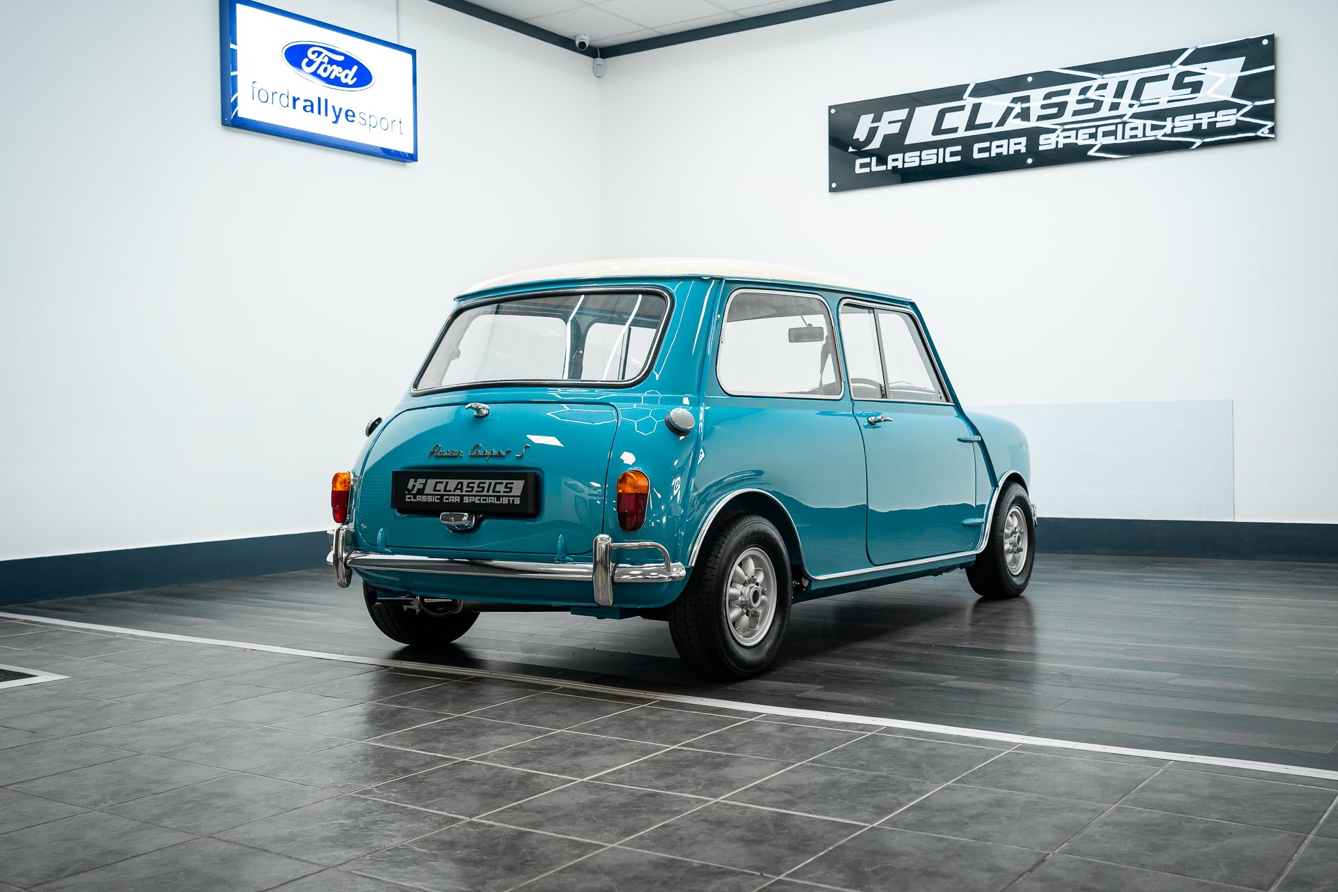 1965 MK-1 AUSTIN MINI COOPER 'S' SURF BLUE OVER OLD ENGLISH