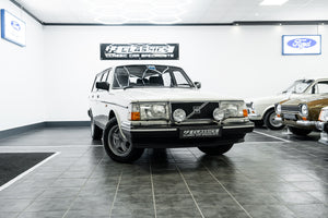 1990 Classic Volvo 240GL Estate White Superb Example