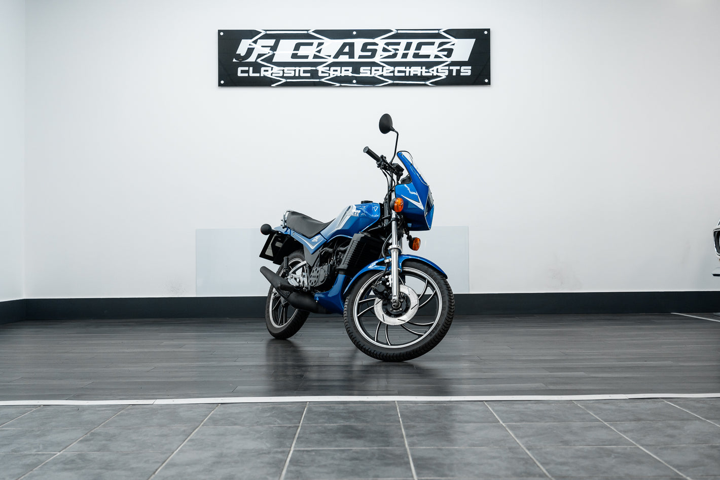 1982 Yamaha RD125Lc 2-Stroke Candy Blue