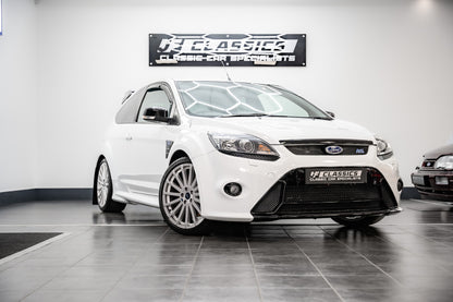 2010 FORD RS FOCUS FROZEN WHITE 'SUPER HATCH'