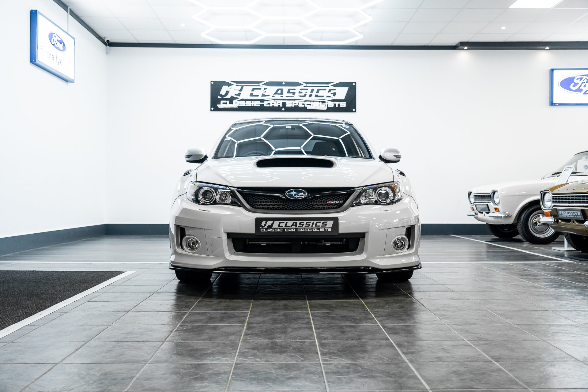1/43 エブロ スバル S206 NBR CHALLENGE PACKAGE Ebbro 1:43 Subaru S206 NBR Challenge package white / black
